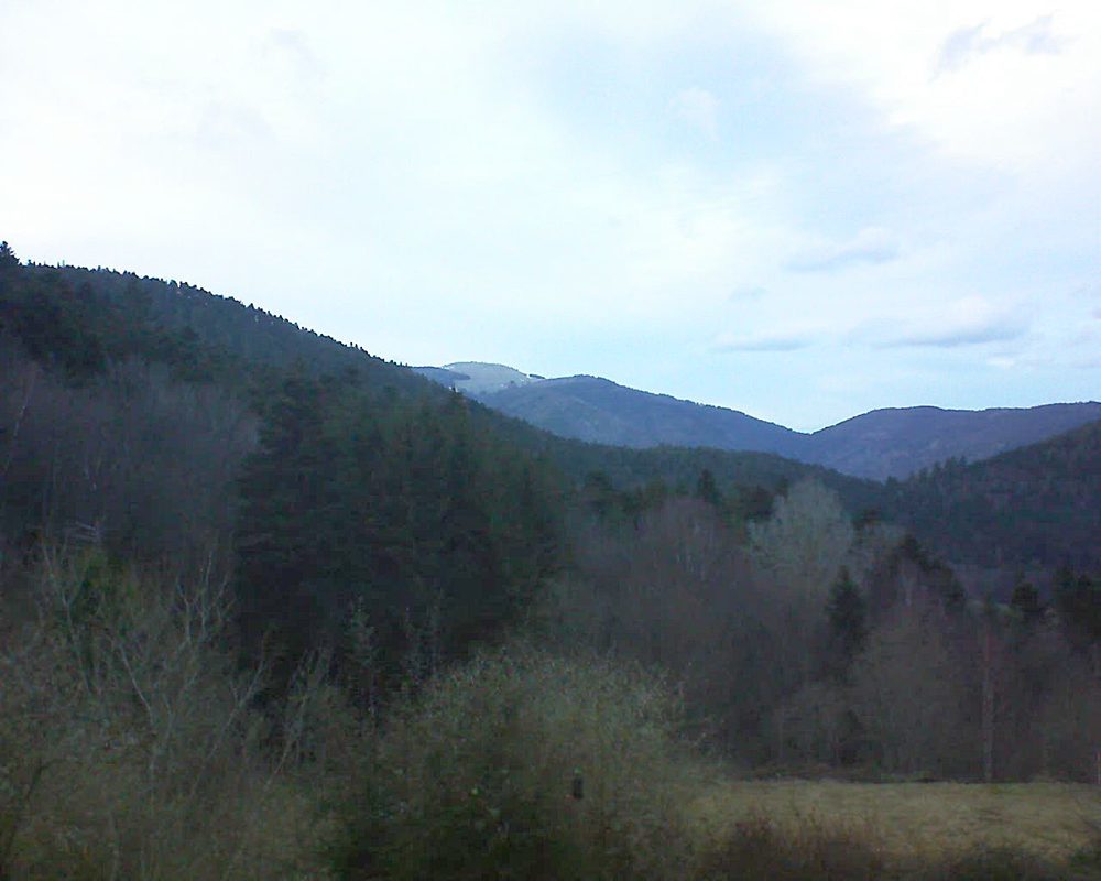 Le petit ballon vu depuis le Domaine Langmatt à Murbach le 08.03.2019 à 18:15 Le petit ballon (Alsace, Vosges) le 08.03.2019 à 18:15