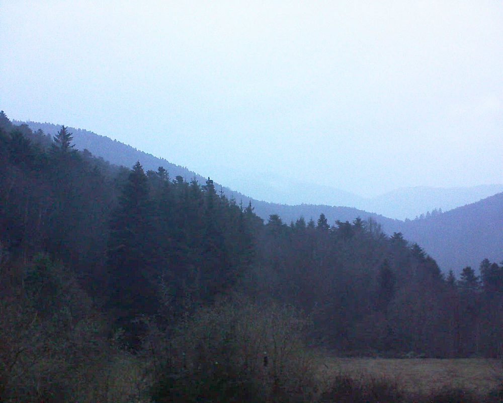 Le petit ballon vu depuis le Domaine Langmatt à Murbach le 10.03.2019 à 07:00 Le petit ballon (Alsace, Vosges) le 10.03.2019 à 07:00