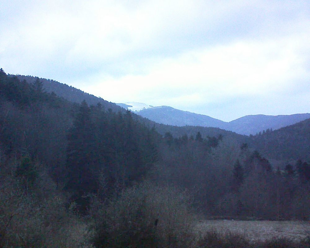 Le petit ballon vu depuis le Domaine Langmatt à Murbach le 11.03.2019 à 07:00 Le petit ballon (Alsace, Vosges) le 11.03.2019 à 07:00