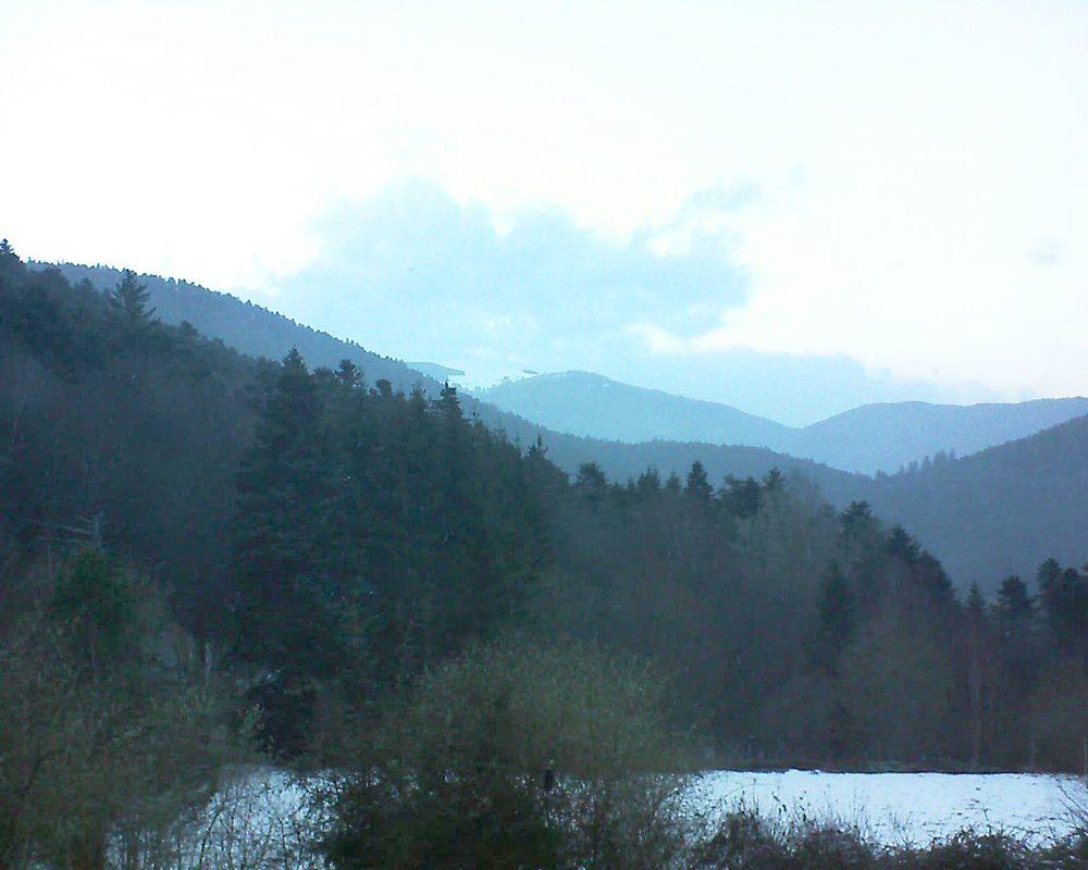 Le petit ballon vu depuis le Domaine Langmatt à Murbach le 11.03.2019 à 18:15 Le petit ballon (Alsace, Vosges) le 11.03.2019 à 18:15