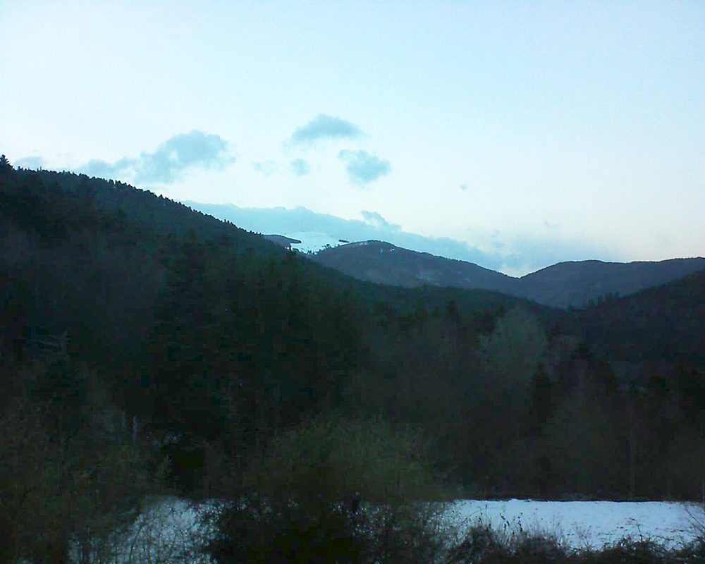 Le petit ballon vu depuis le Domaine Langmatt à Murbach le 11.03.2019 à 18:30 Le petit ballon (Alsace, Vosges) le 11.03.2019 à 18:30