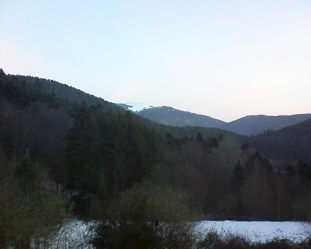 Le petit ballon vu depuis le Domaine Langmatt à Murbach le 12.03.2019 à 06:45 Le petit ballon (Alsace, Vosges) le 12.03.2019 à 06:45