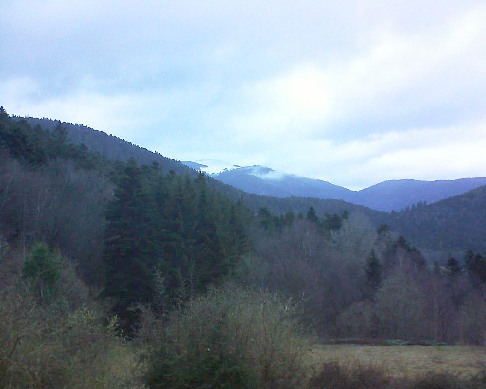 Le petit ballon vu depuis le Domaine Langmatt à Murbach le 13.03.2019 à 18:00 Le petit ballon (Alsace, Vosges) le 13.03.2019 à 18:00