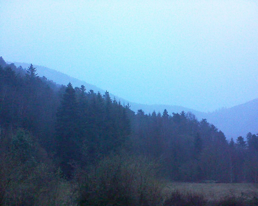 Le petit ballon vu depuis le Domaine Langmatt à Murbach le 14.03.2019 à 18:30 Le petit ballon (Alsace, Vosges) le 14.03.2019 à 18:30