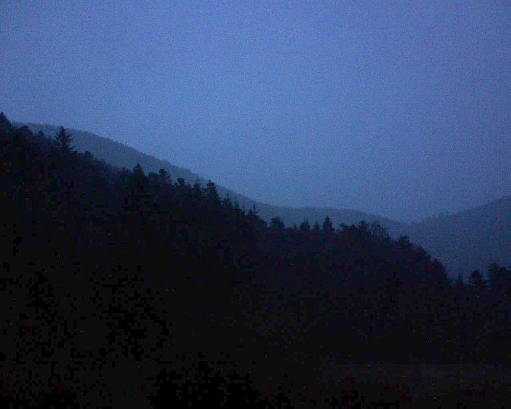 Le petit ballon vu depuis le Domaine Langmatt à Murbach le 14.03.2019 à 18:45 Le petit ballon (Alsace, Vosges) le 14.03.2019 à 18:45