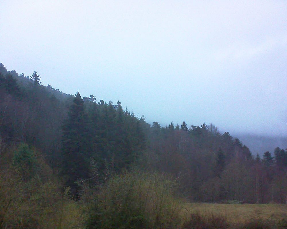 Le petit ballon vu depuis le Domaine Langmatt à Murbach le 15.03.2019 à 07:00 Le petit ballon (Alsace, Vosges) le 15.03.2019 à 07:00