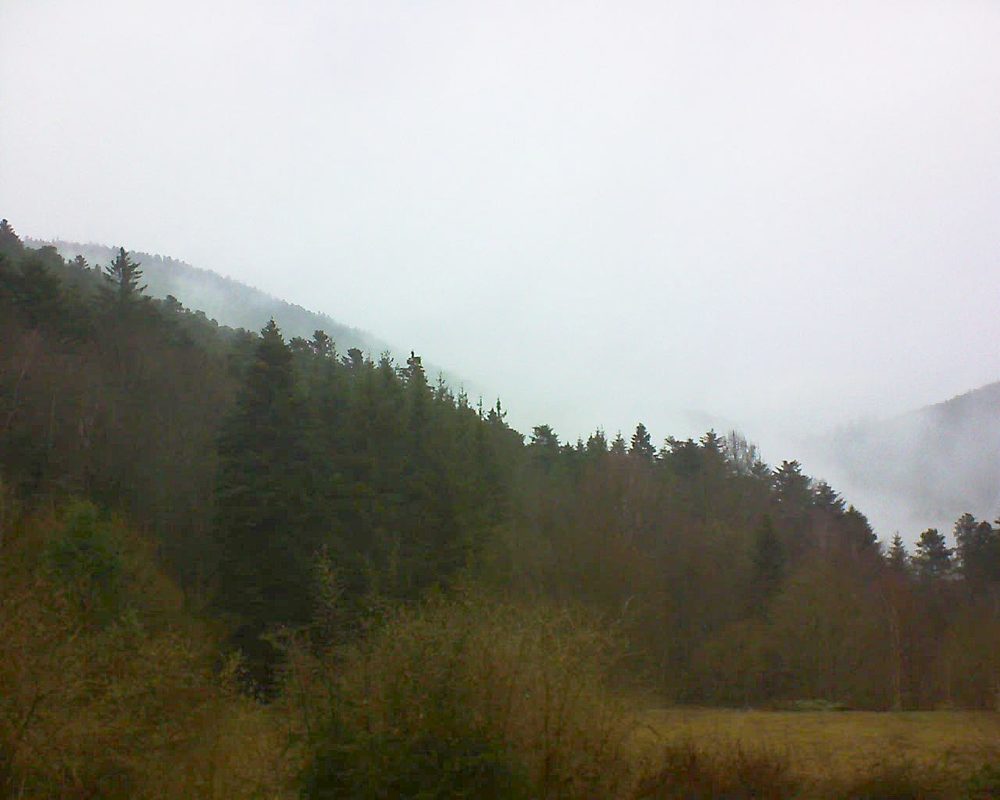 Le petit ballon vu depuis le Domaine Langmatt à Murbach le 15.03.2019 à 08:00 Le petit ballon (Alsace, Vosges) le 15.03.2019 à 08:00