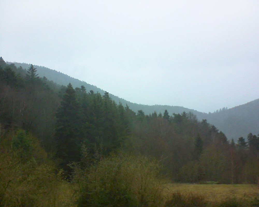 Le petit ballon vu depuis le Domaine Langmatt à Murbach le 15.03.2019 à 17:45 Le petit ballon (Alsace, Vosges) le 15.03.2019 à 17:45