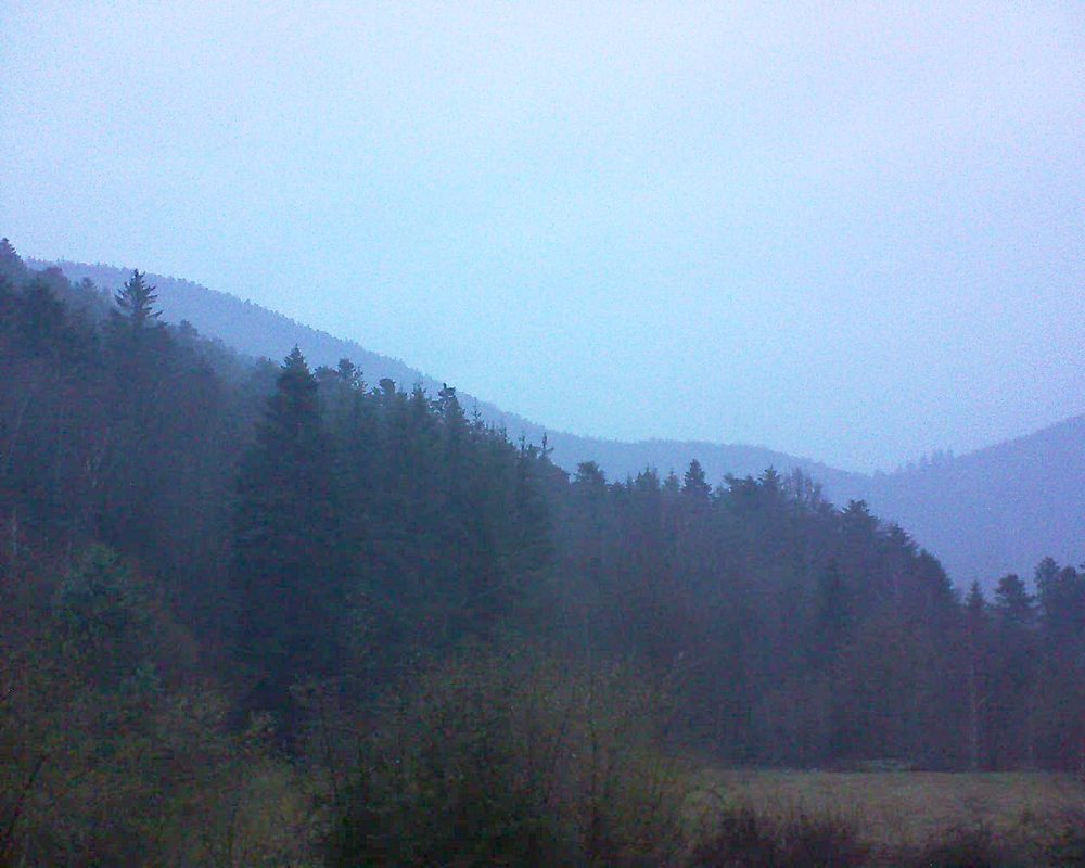 Le petit ballon vu depuis le Domaine Langmatt à Murbach le 15.03.2019 à 18:30 Le petit ballon (Alsace, Vosges) le 15.03.2019 à 18:30