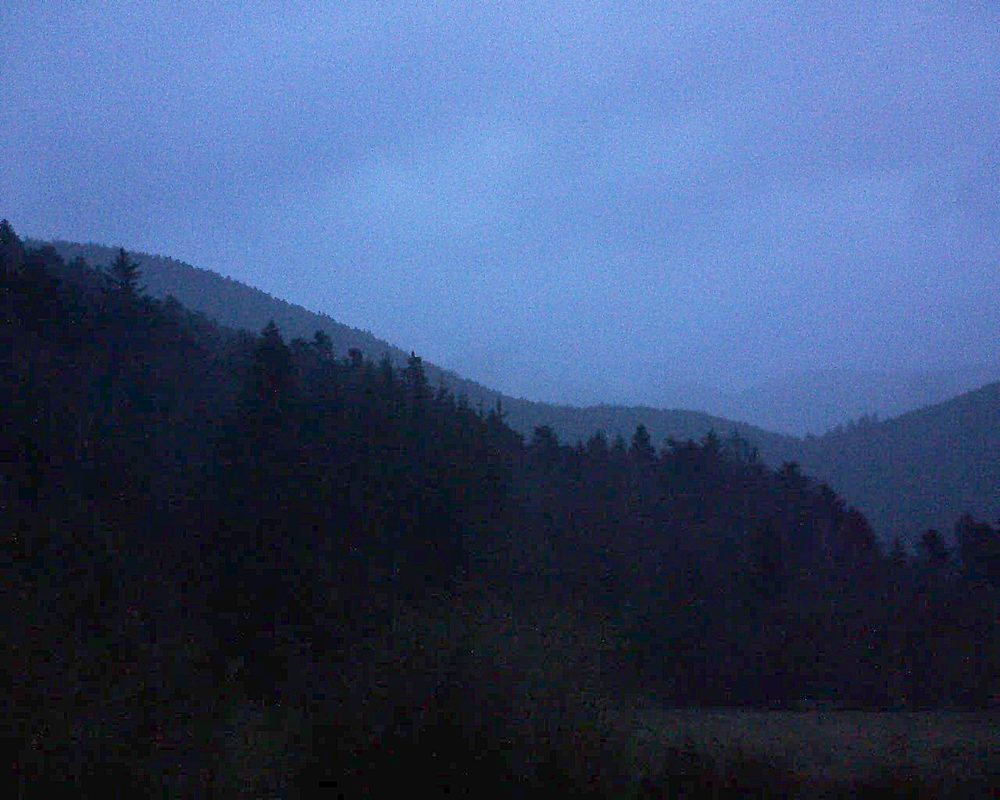 Le petit ballon vu depuis le Domaine Langmatt à Murbach le 15.03.2019 à 18:45 Le petit ballon (Alsace, Vosges) le 15.03.2019 à 18:45