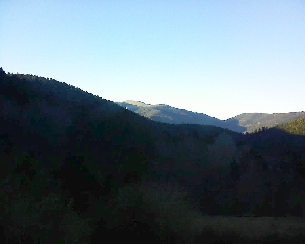 Le petit ballon vu depuis le Domaine Langmatt à Murbach le 16.03.2019 à 17:30 Le petit ballon (Alsace, Vosges) le 16.03.2019 à 17:30