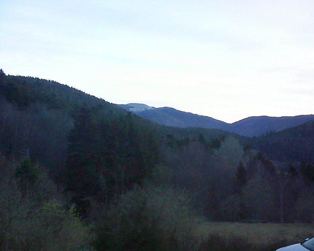 Le petit ballon vu depuis le Domaine Langmatt à Murbach le 17.03.2019 à 06:45 Le petit ballon (Alsace, Vosges) le 17.03.2019 à 06:45