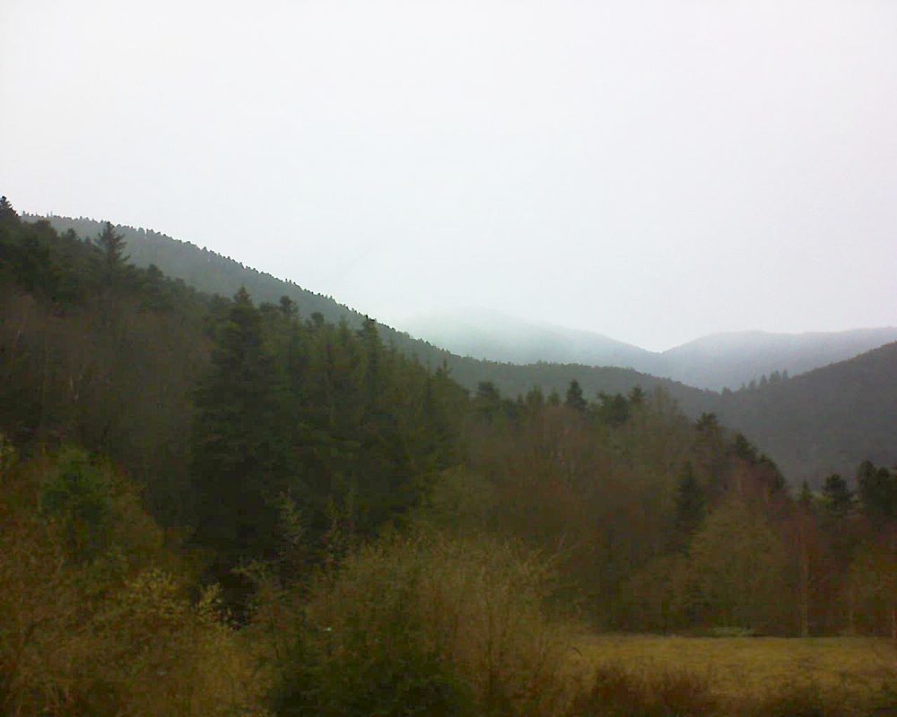Le petit ballon vu depuis le Domaine Langmatt à Murbach le 17.03.2019 à 15:45 Le petit ballon (Alsace, Vosges) le 17.03.2019 à 15:45