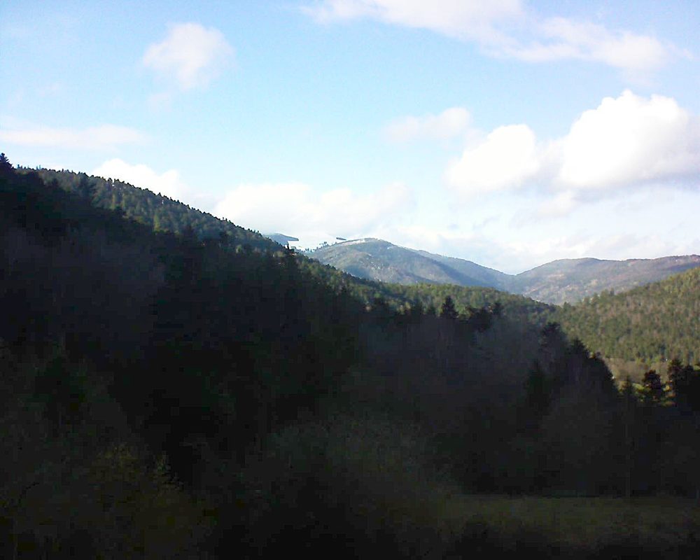 Le petit ballon vu depuis le Domaine Langmatt à Murbach le 18.03.2019 à 16:30 Le petit ballon (Alsace, Vosges) le 18.03.2019 à 16:30