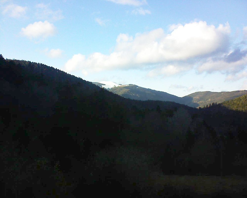 Le petit ballon vu depuis le Domaine Langmatt à Murbach le 18.03.2019 à 17:30 Le petit ballon (Alsace, Vosges) le 18.03.2019 à 17:30