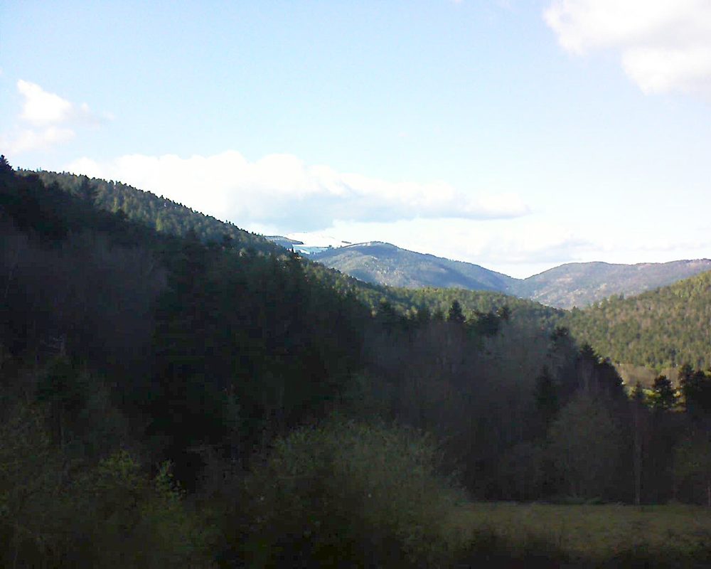 Le petit ballon vu depuis le Domaine Langmatt à Murbach le 19.03.2019 à 16:30 Le petit ballon (Alsace, Vosges) le 19.03.2019 à 16:30