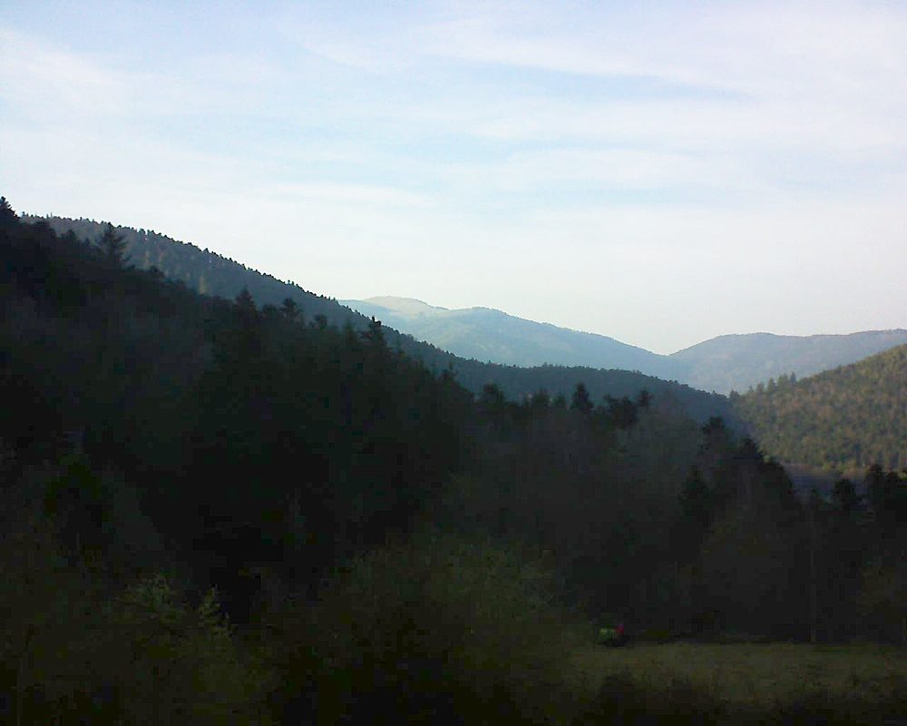 Le petit ballon vu depuis le Domaine Langmatt à Murbach le 22.03.2019 à 17:15 Le petit ballon (Alsace, Vosges) le 22.03.2019 à 17:15