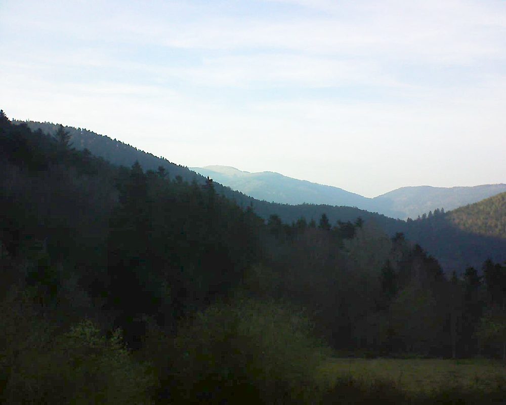 Le petit ballon vu depuis le Domaine Langmatt à Murbach le 22.03.2019 à 17:30 Le petit ballon (Alsace, Vosges) le 22.03.2019 à 17:30