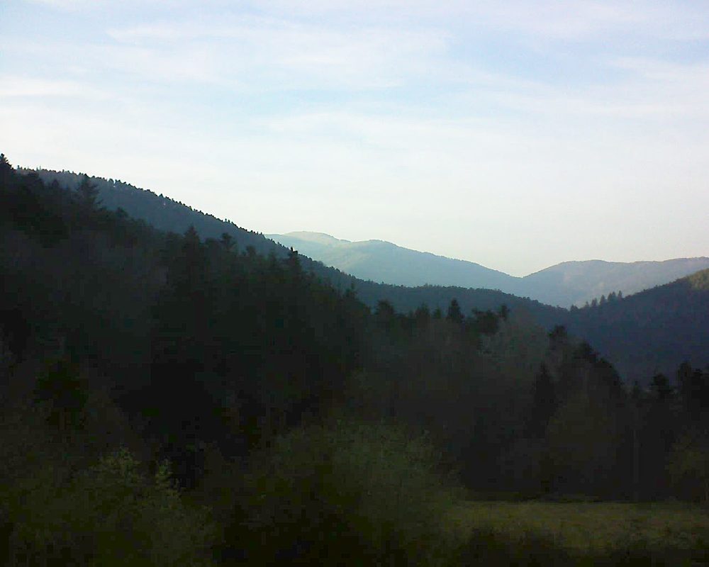 Le petit ballon vu depuis le Domaine Langmatt à Murbach le 22.03.2019 à 17:45 Le petit ballon (Alsace, Vosges) le 22.03.2019 à 17:45