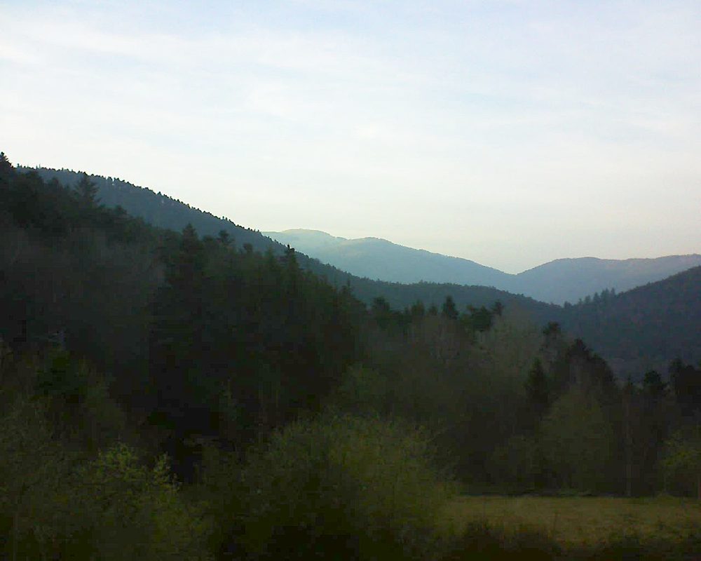 Le petit ballon vu depuis le Domaine Langmatt à Murbach le 22.03.2019 à 18:15 Le petit ballon (Alsace, Vosges) le 22.03.2019 à 18:15