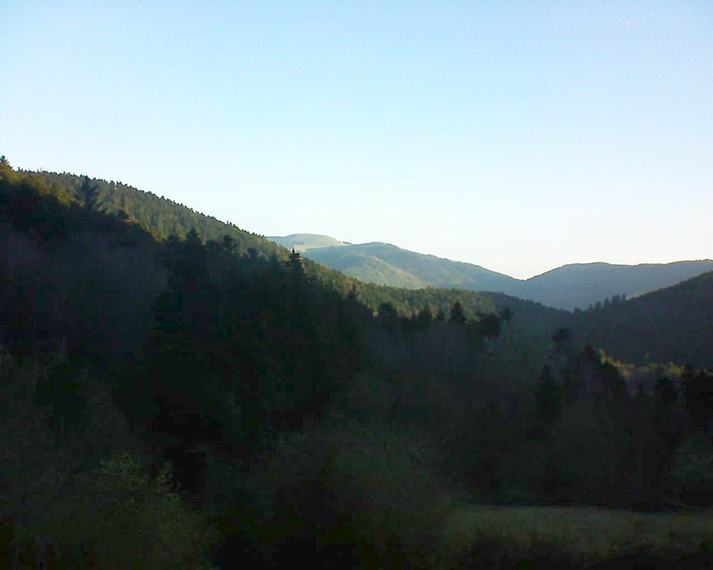 Le petit ballon vu depuis le Domaine Langmatt à Murbach le 25.03.2019 à 07:00 Le petit ballon (Alsace, Vosges) le 25.03.2019 à 07:00