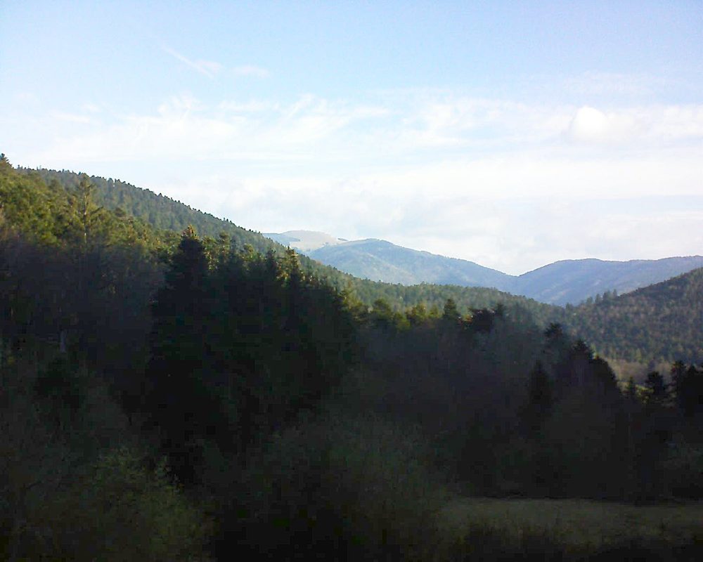 Le petit ballon vu depuis le Domaine Langmatt à Murbach le 25.03.2019 à 08:30 Le petit ballon (Alsace, Vosges) le 25.03.2019 à 08:30
