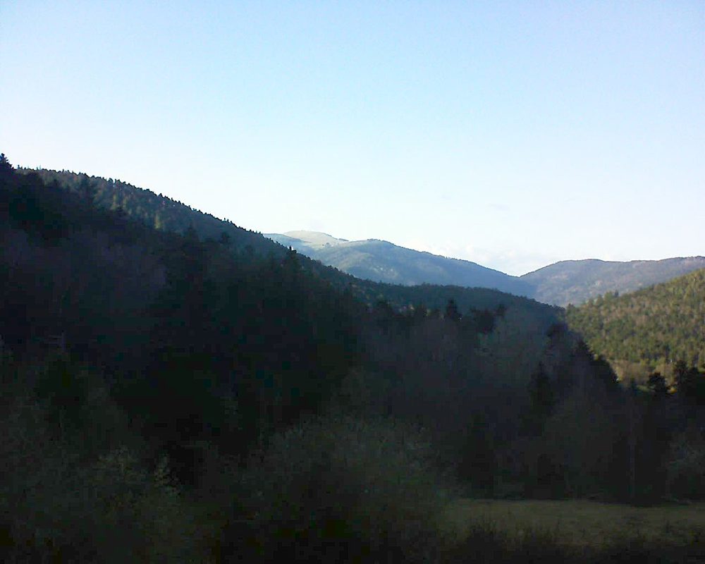 Le petit ballon vu depuis le Domaine Langmatt à Murbach le 25.03.2019 à 17:15 Le petit ballon (Alsace, Vosges) le 25.03.2019 à 17:15