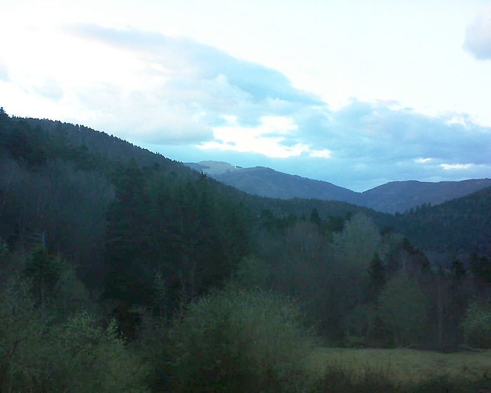 Le petit ballon vu depuis le Domaine Langmatt à Murbach le 25.03.2019 à 18:30 Le petit ballon (Alsace, Vosges) le 25.03.2019 à 18:30