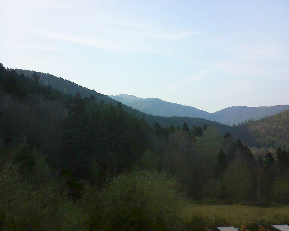 Le petit ballon vu depuis le Domaine Langmatt à Murbach le 31.03.2019 à 18:30 Le petit ballon (Alsace, Vosges) le 31.03.2019 à 18:30