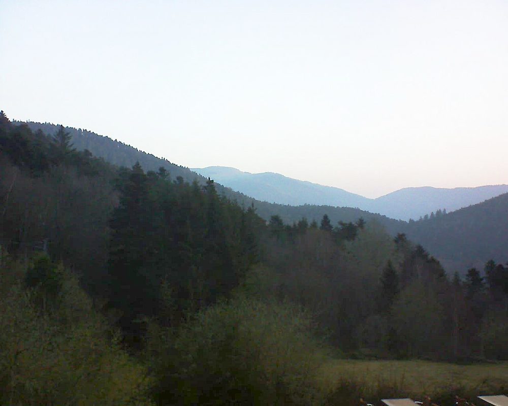 Le petit ballon vu depuis le Domaine Langmatt à Murbach le 01.04.2019 à 07:30 Le petit ballon (Alsace, Vosges) le 01.04.2019 à 07:30