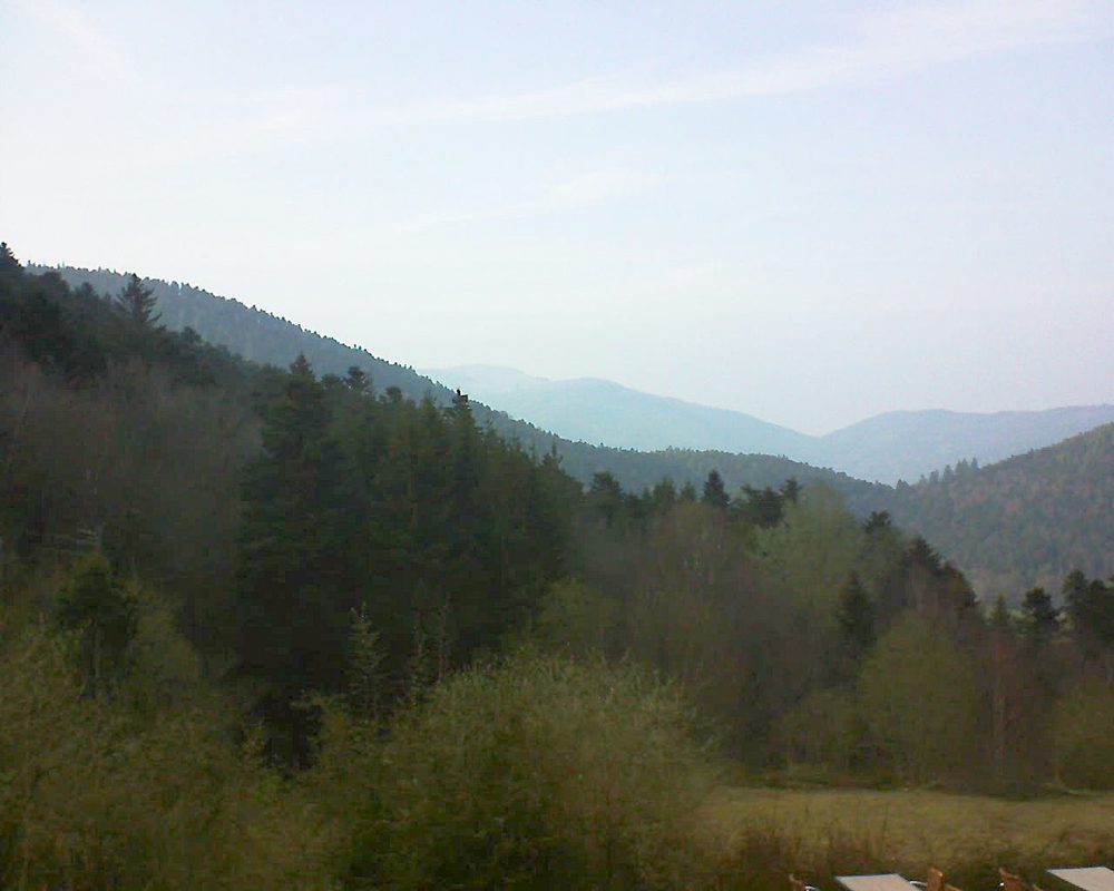 Le petit ballon vu depuis le Domaine Langmatt à Murbach le 01.04.2019 à 18:00 Le petit ballon (Alsace, Vosges) le 01.04.2019 à 18:00