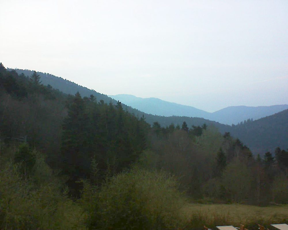 Le petit ballon vu depuis le Domaine Langmatt à Murbach le 01.04.2019 à 19:45 Le petit ballon (Alsace, Vosges) le 01.04.2019 à 19:45
