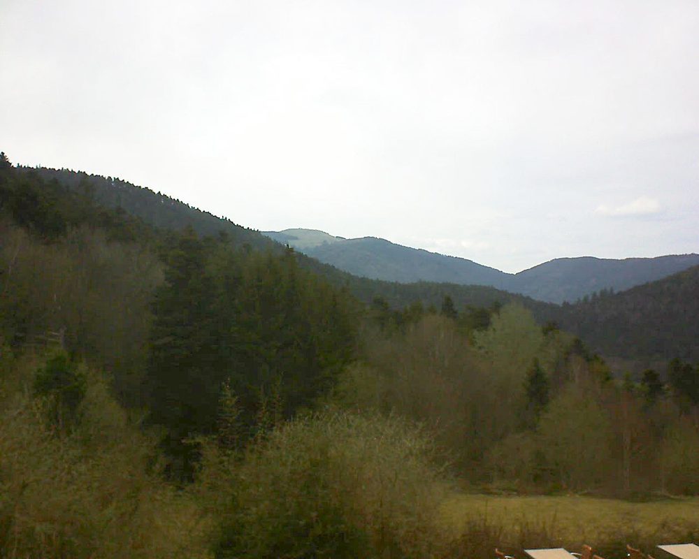 Le petit ballon vu depuis le Domaine Langmatt à Murbach le 02.04.2019 à 18:00 Le petit ballon (Alsace, Vosges) le 02.04.2019 à 18:00