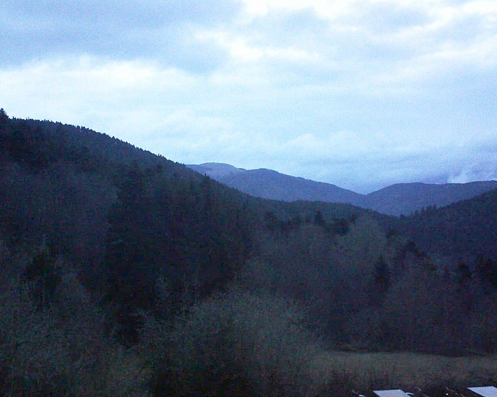 Le petit ballon vu depuis le Domaine Langmatt à Murbach le 03.04.2019 à 07:00 Le petit ballon (Alsace, Vosges) le 03.04.2019 à 07:00