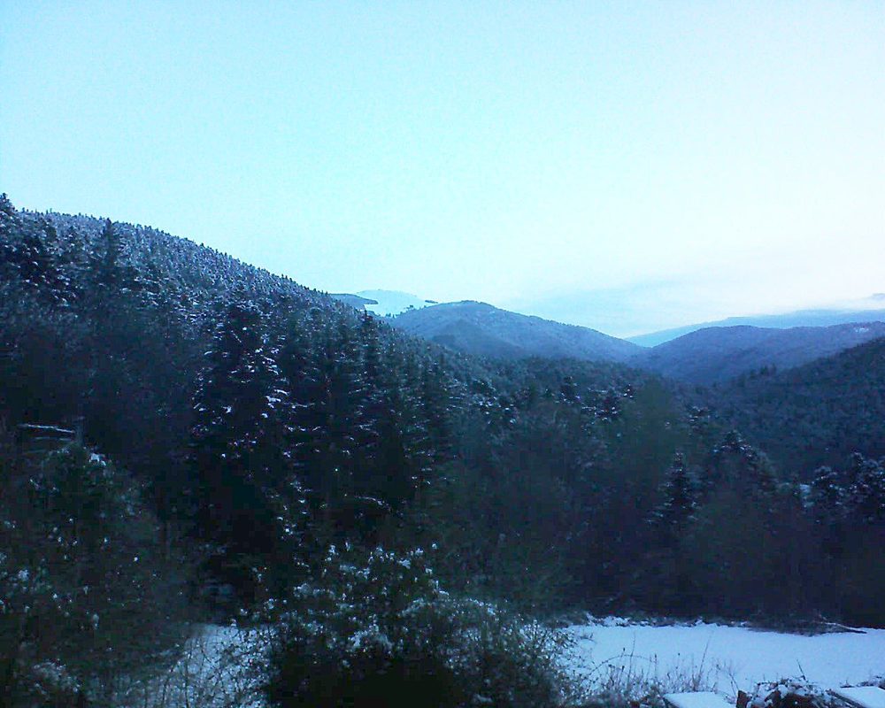 Le petit ballon vu depuis le Domaine Langmatt à Murbach le 05.04.2019 à 07:00 Le petit ballon (Alsace, Vosges) le 05.04.2019 à 07:00