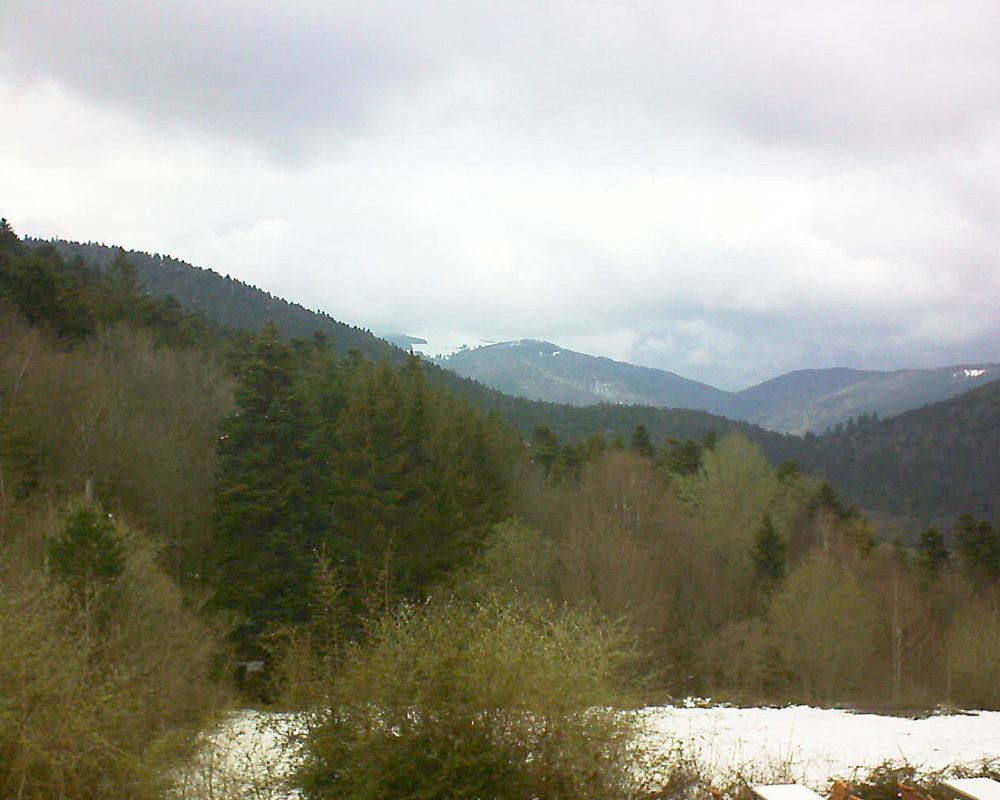 Le petit ballon vu depuis le Domaine Langmatt à Murbach le 05.04.2019 à 16:00 Le petit ballon (Alsace, Vosges) le 05.04.2019 à 16:00