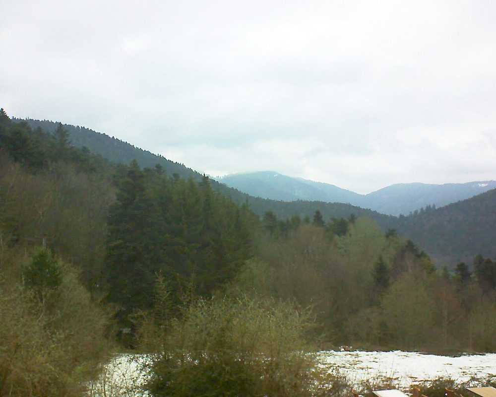 Le petit ballon vu depuis le Domaine Langmatt à Murbach le 05.04.2019 à 18:15 Le petit ballon (Alsace, Vosges) le 05.04.2019 à 18:15