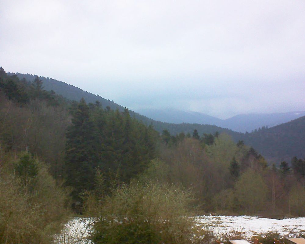 Le petit ballon vu depuis le Domaine Langmatt à Murbach le 05.04.2019 à 19:15 Le petit ballon (Alsace, Vosges) le 05.04.2019 à 19:15