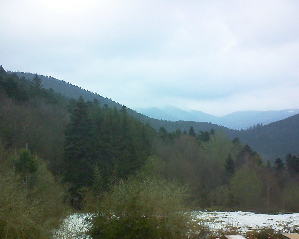 Le petit ballon vu depuis le Domaine Langmatt à Murbach le 05.04.2019 à 19:30 Le petit ballon (Alsace, Vosges) le 05.04.2019 à 19:30