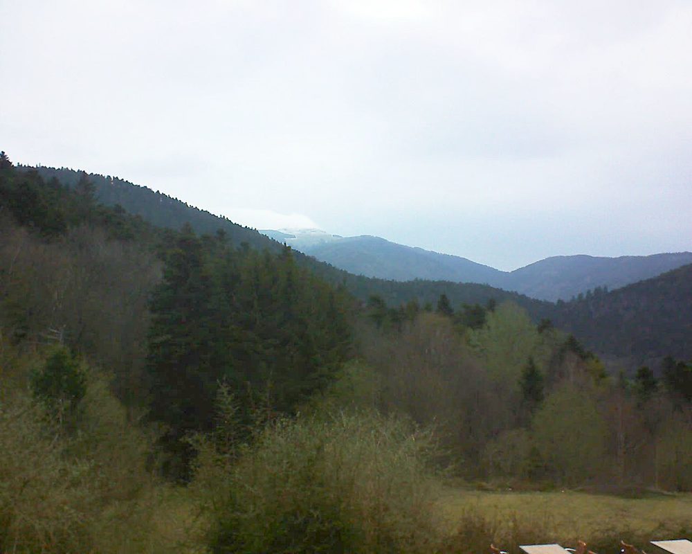 Le petit ballon vu depuis le Domaine Langmatt à Murbach le 07.04.2019 à 19:30 Le petit ballon (Alsace, Vosges) le 07.04.2019 à 19:30