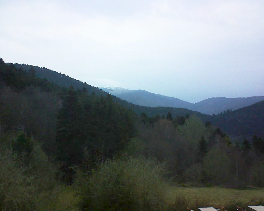 Le petit ballon vu depuis le Domaine Langmatt à Murbach le 07.04.2019 à 19:45 Le petit ballon (Alsace, Vosges) le 07.04.2019 à 19:45