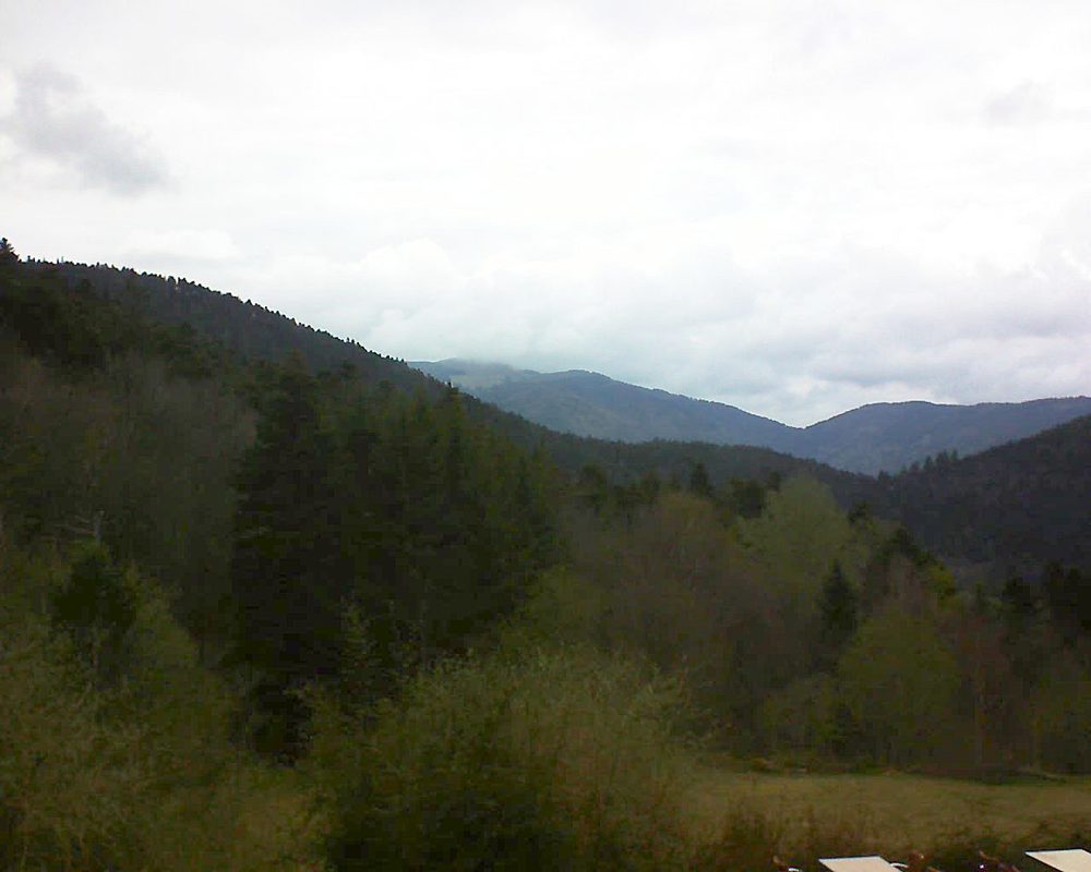 Le petit ballon vu depuis le Domaine Langmatt à Murbach le 08.04.2019 à 17:30 Le petit ballon (Alsace, Vosges) le 08.04.2019 à 17:30