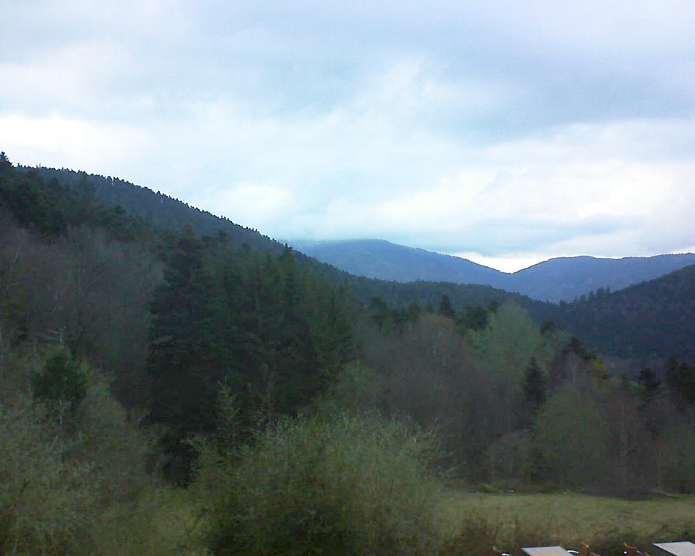 Le petit ballon vu depuis le Domaine Langmatt à Murbach le 08.04.2019 à 19:30 Le petit ballon (Alsace, Vosges) le 08.04.2019 à 19:30
