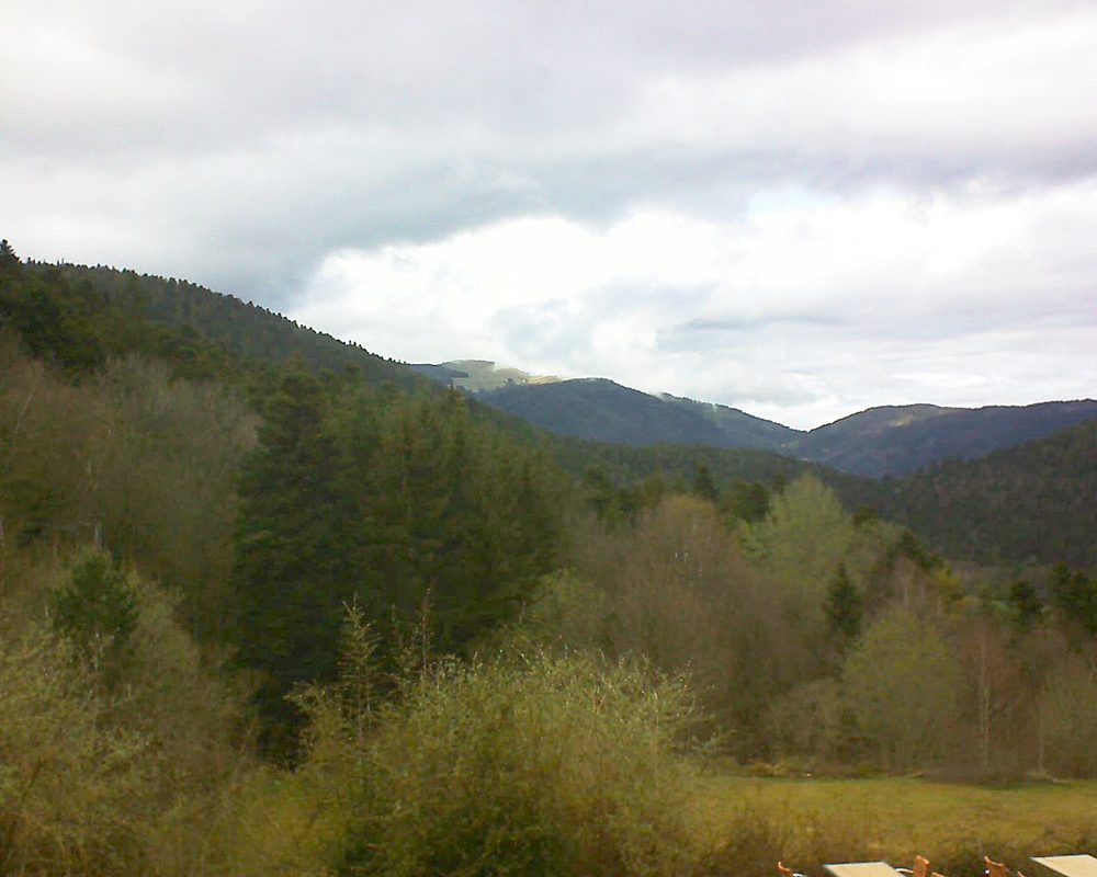 Le petit ballon vu depuis le Domaine Langmatt à Murbach le 09.04.2019 à 17:00 Le petit ballon (Alsace, Vosges) le 09.04.2019 à 17:00