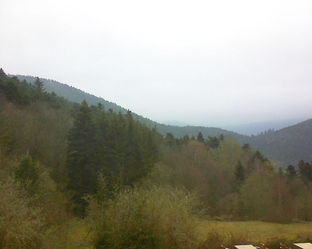 Le petit ballon vu depuis le Domaine Langmatt à Murbach le 10.04.2019 à 09:00 Le petit ballon (Alsace, Vosges) le 10.04.2019 à 09:00