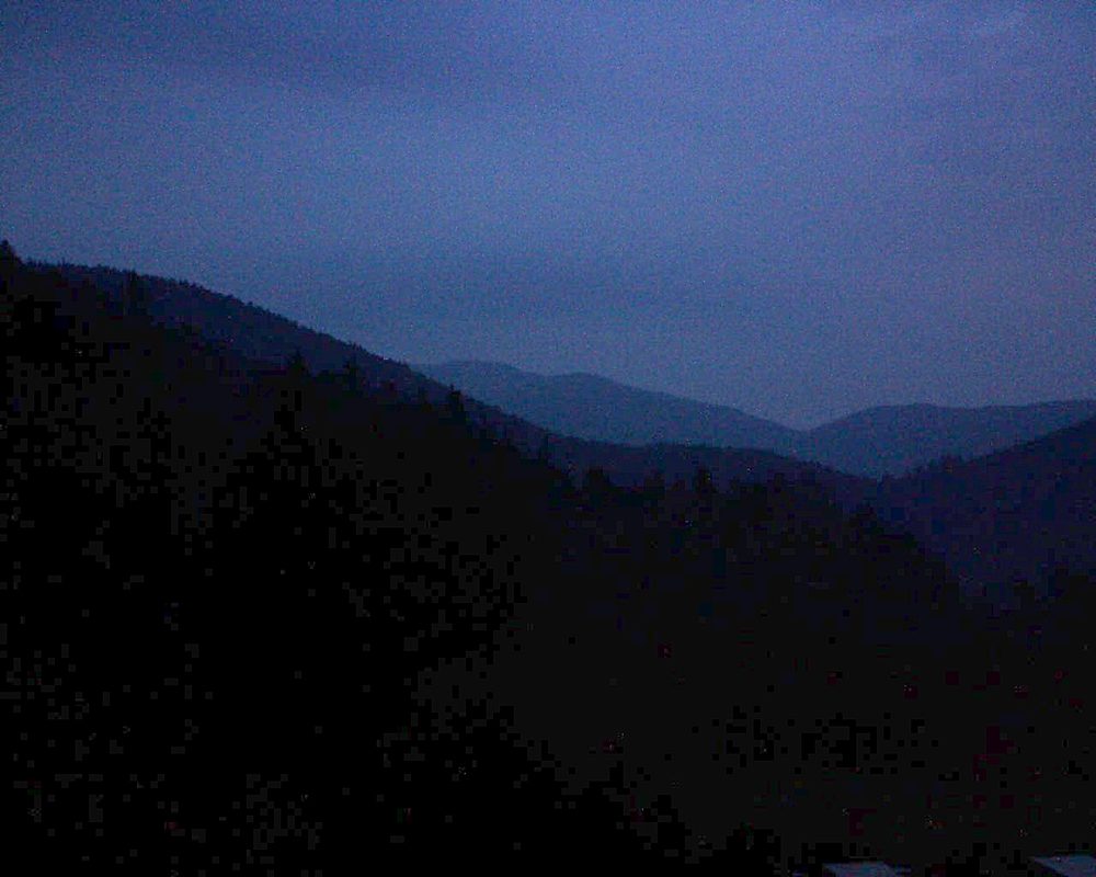 Le petit ballon vu depuis le Domaine Langmatt à Murbach le 11.04.2019 à 06:30 Le petit ballon (Alsace, Vosges) le 11.04.2019 à 06:30