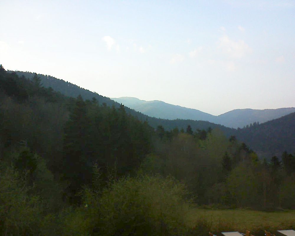 Le petit ballon vu depuis le Domaine Langmatt à Murbach le 11.04.2019 à 19:30 Le petit ballon (Alsace, Vosges) le 11.04.2019 à 19:30