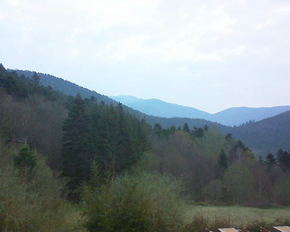 Le petit ballon vu depuis le Domaine Langmatt à Murbach le 12.04.2019 à 07:00 Le petit ballon (Alsace, Vosges) le 12.04.2019 à 07:00