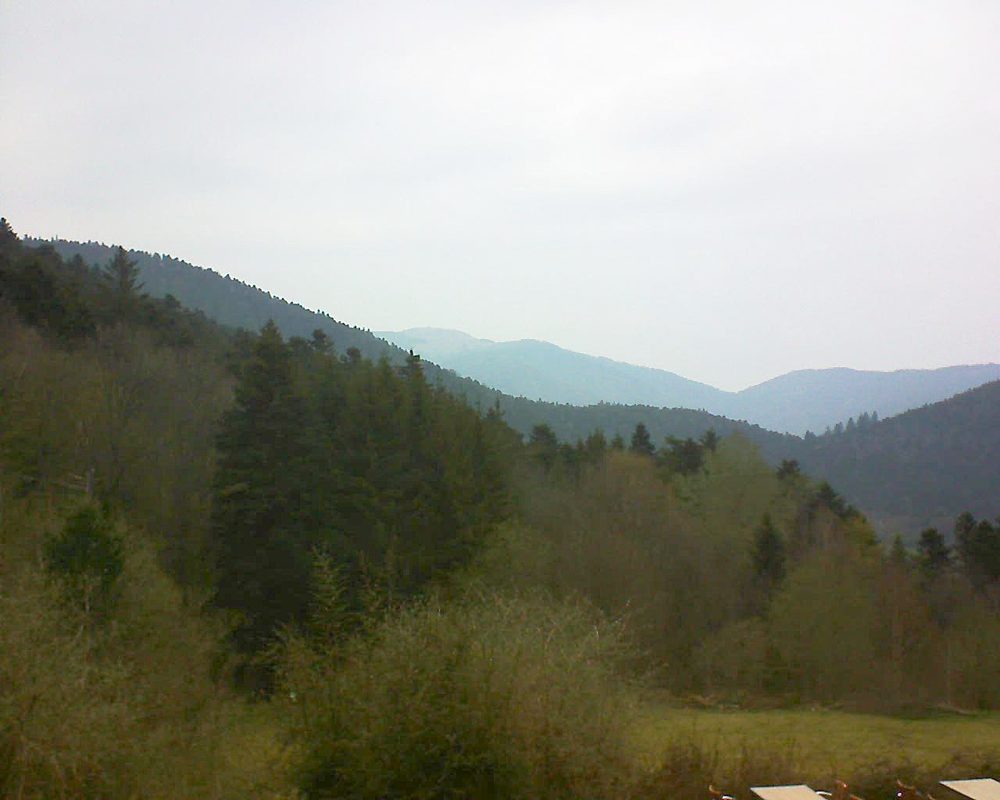 Le petit ballon vu depuis le Domaine Langmatt à Murbach le 12.04.2019 à 16:30 Le petit ballon (Alsace, Vosges) le 12.04.2019 à 16:30