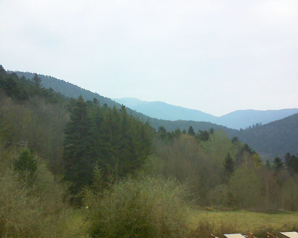 Le petit ballon vu depuis le Domaine Langmatt à Murbach le 12.04.2019 à 19:15 Le petit ballon (Alsace, Vosges) le 12.04.2019 à 19:15